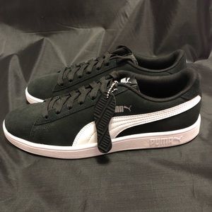 Puma Classics V2 Size 10 New with Box